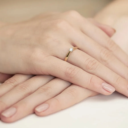 gold-ring-with-0-10ct-diamond-w0229-diw-02