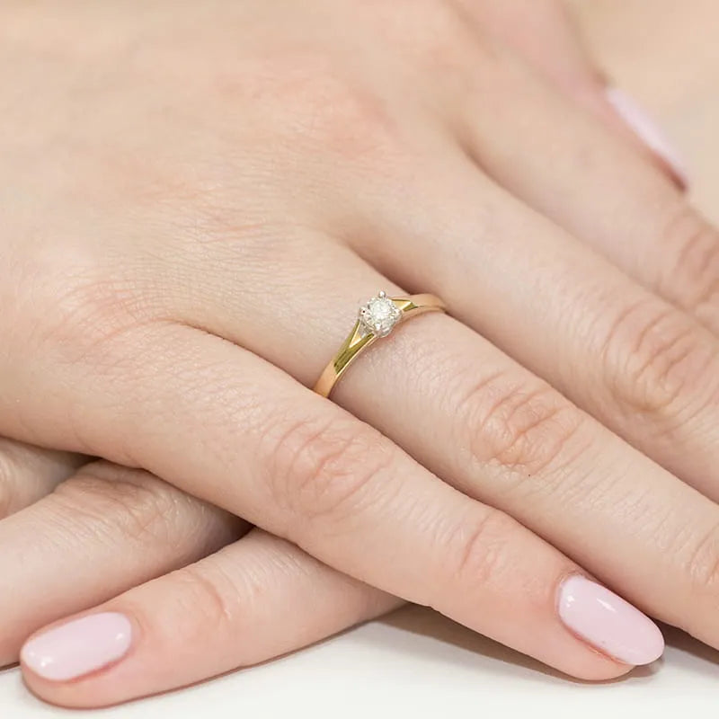 zlatý-prsten-s-diamantem-0-20ct-w0240-diw-01