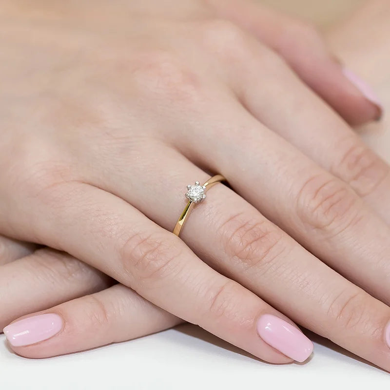 Zlatý prsten s diamantem 0,20 ct