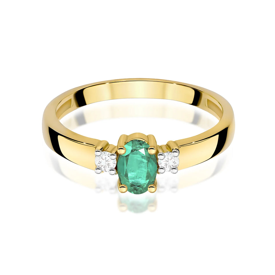 Gold Ring with 0.40ct Emerald and 0.08ct Diamonds