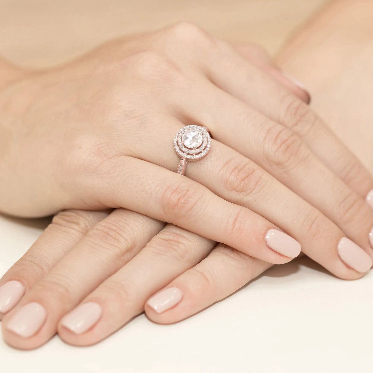 gold-ring-with-0-75ct-and-0-374ct-lab-diamonds-w0274-ldw-01