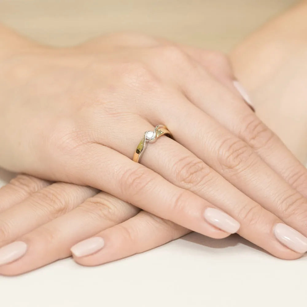 gold-ring-with-0-15ct-diamond-w0278-diw-01