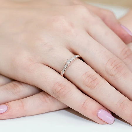 gold-ring-with-0-08ct-and-0-05ct-diamonds-w0288-diw-01