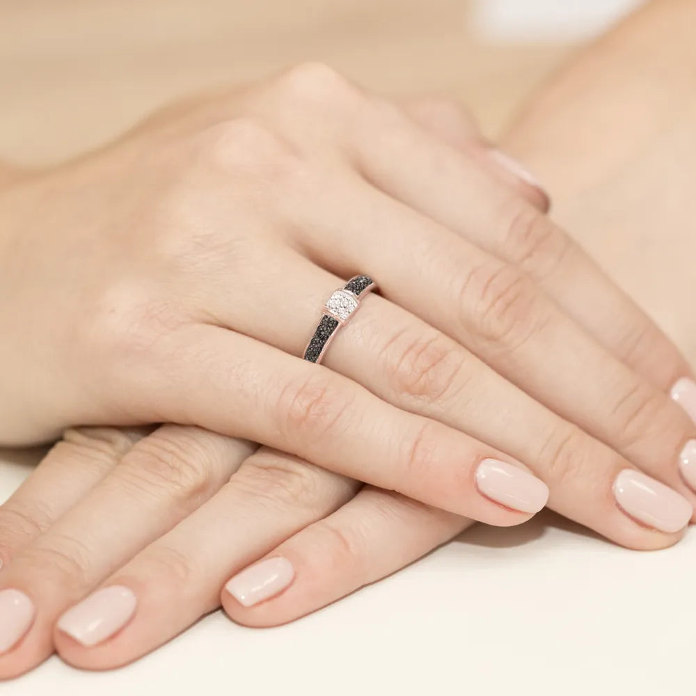 gold-ring-set-with-0-19ct-black-and-white-diamonds-w0297-xxx-02