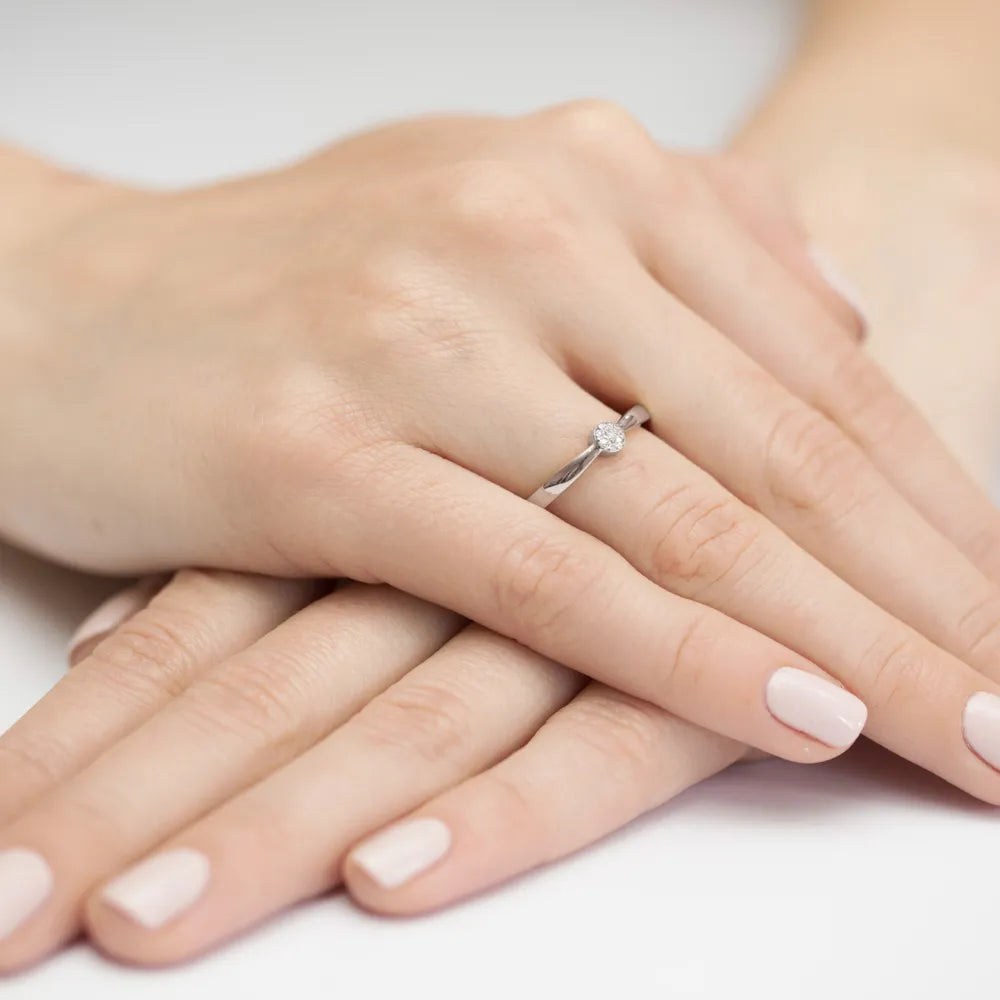 zlatý prsten s diamanty 0,035 ct w0322-diw-01