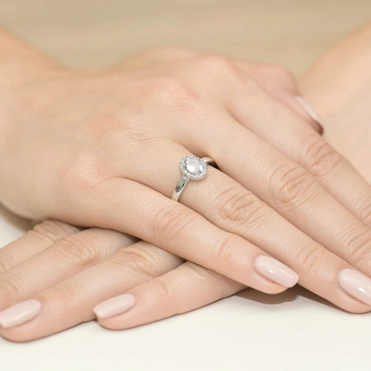 Lab-grown Diamond Engagement Ring in 585 White Gold