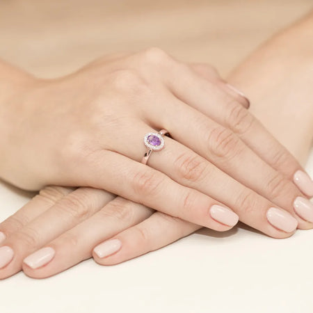 gold-ring-with-0-40ct-amethyst-and-0-08ct-diamonds-w0330-amv-01