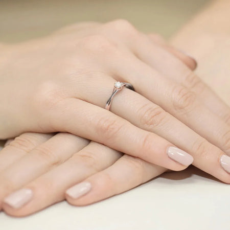 gold-ring-with-0-12ct-diamond-w0340-diw-02