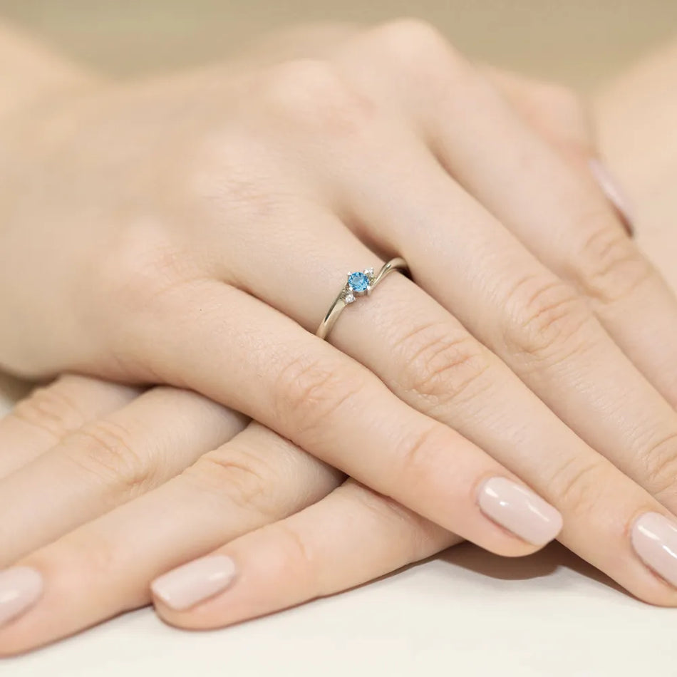 prsten-ze-zlata-s-topazem-0-15ct-a-diamanty-0-017ct-w0346-tob-01