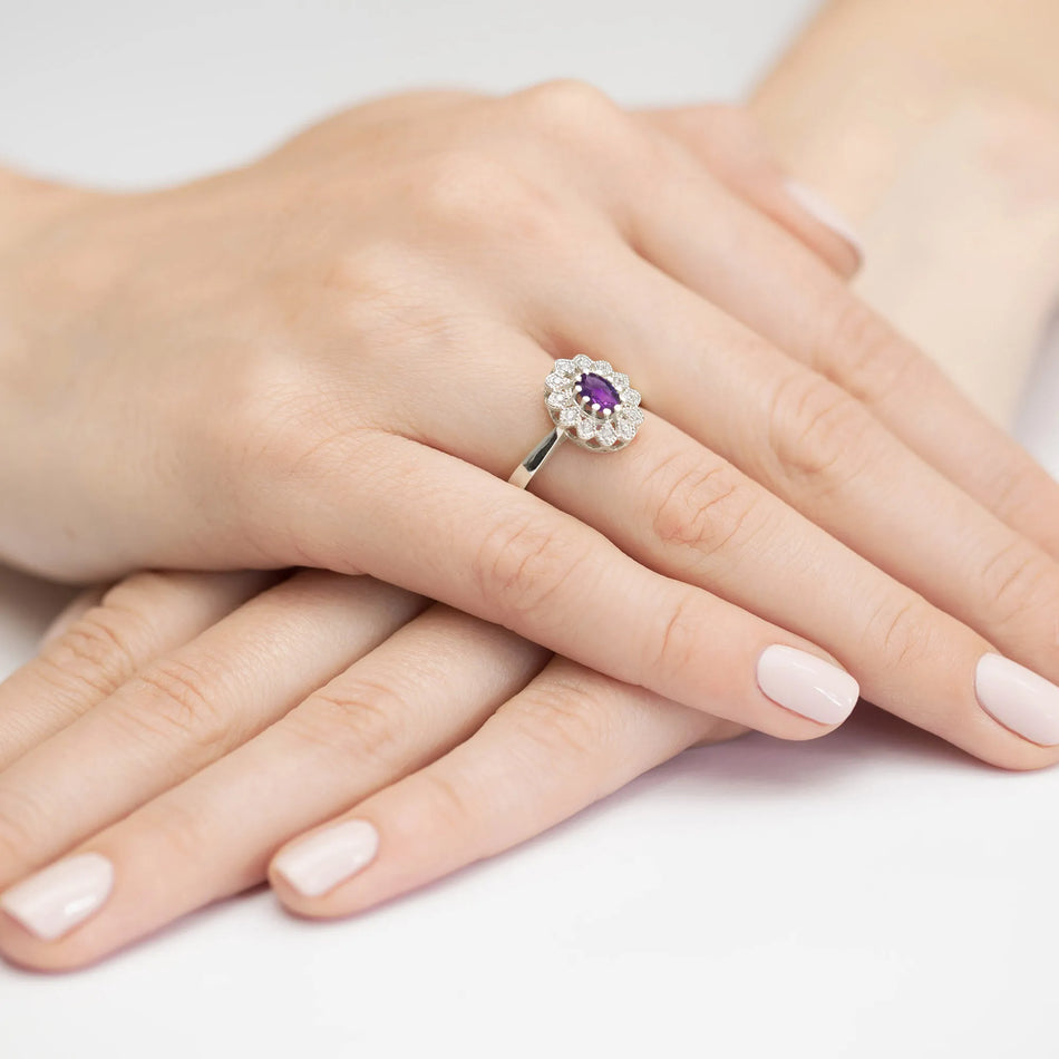 zlatý prsten s 0,40 ct ametystem a 0,103 ct diamanty w0354-amv-01