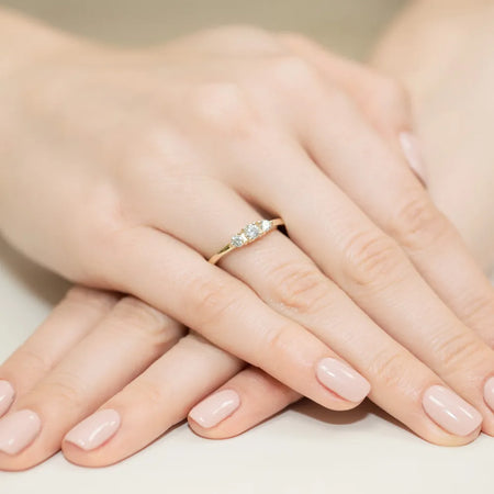 gold-ring-with-0-15ct-and-0-18ct-diamonds-w0377-diw-01