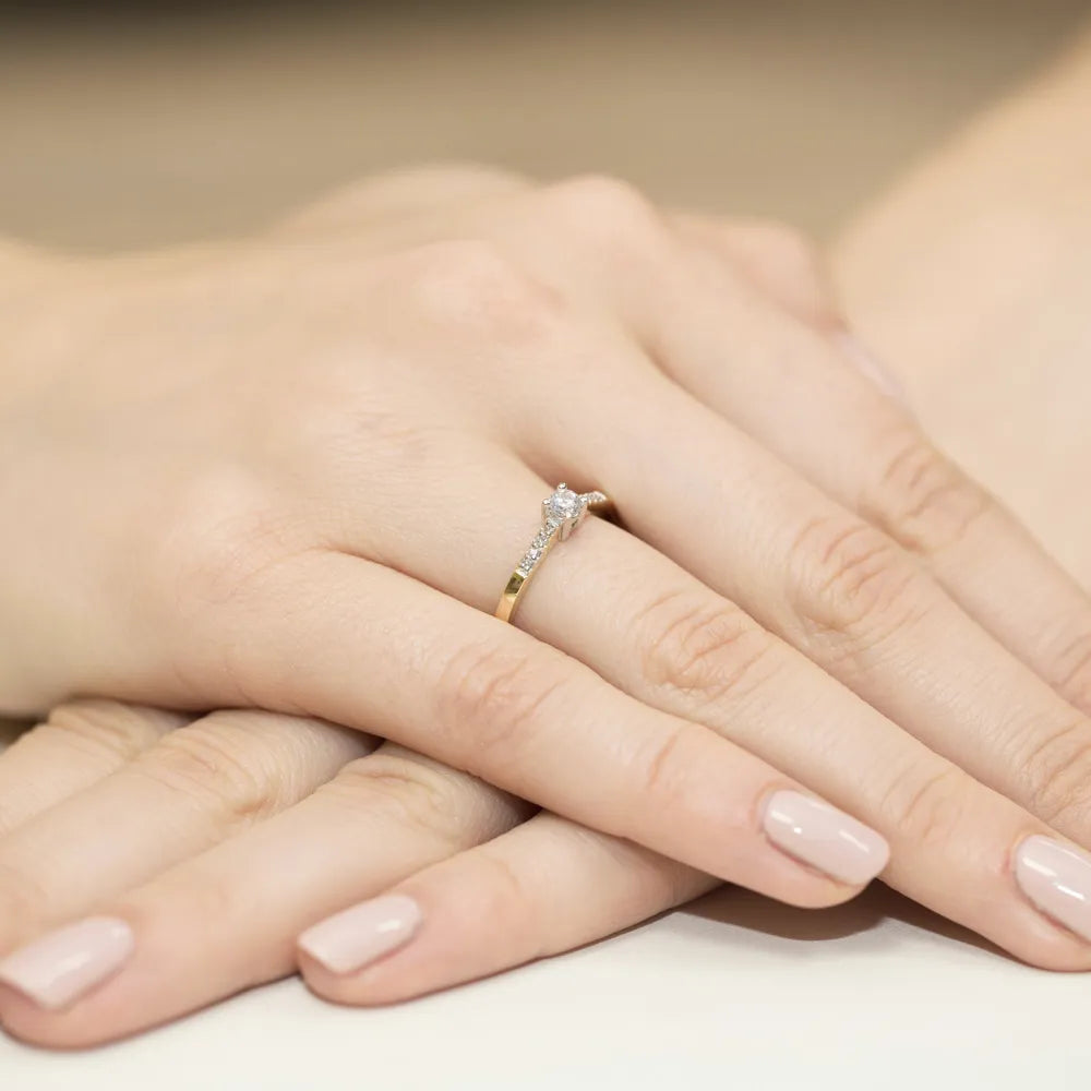 zlatý prsten s diamanty 0,15 ct a 0,069 ct w0382-diw-01
