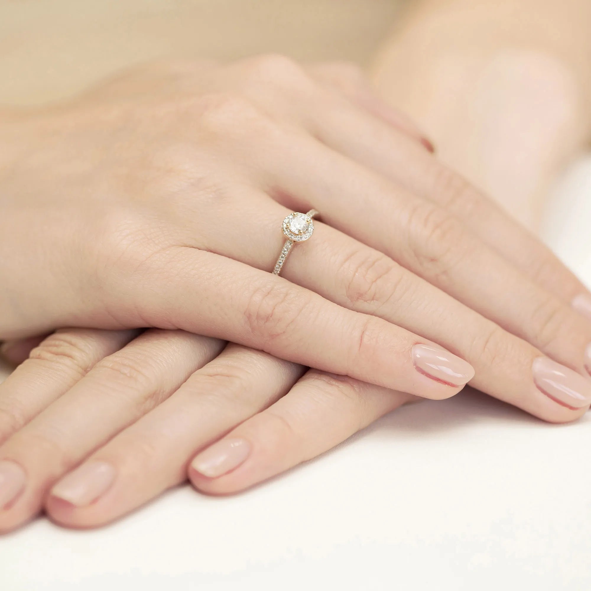 gold-ring-with-0-15ct-and-0-13ct-lab-diamonds-w0406-ldw-01