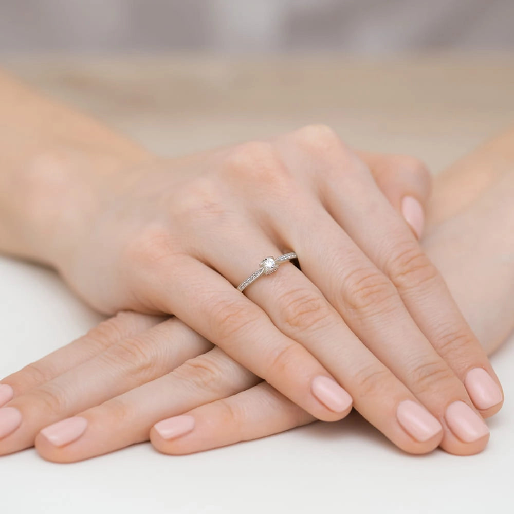 gold-ring-with-0-10ct-and-0-05ct-lab-diamonds-w0435-ldw-01