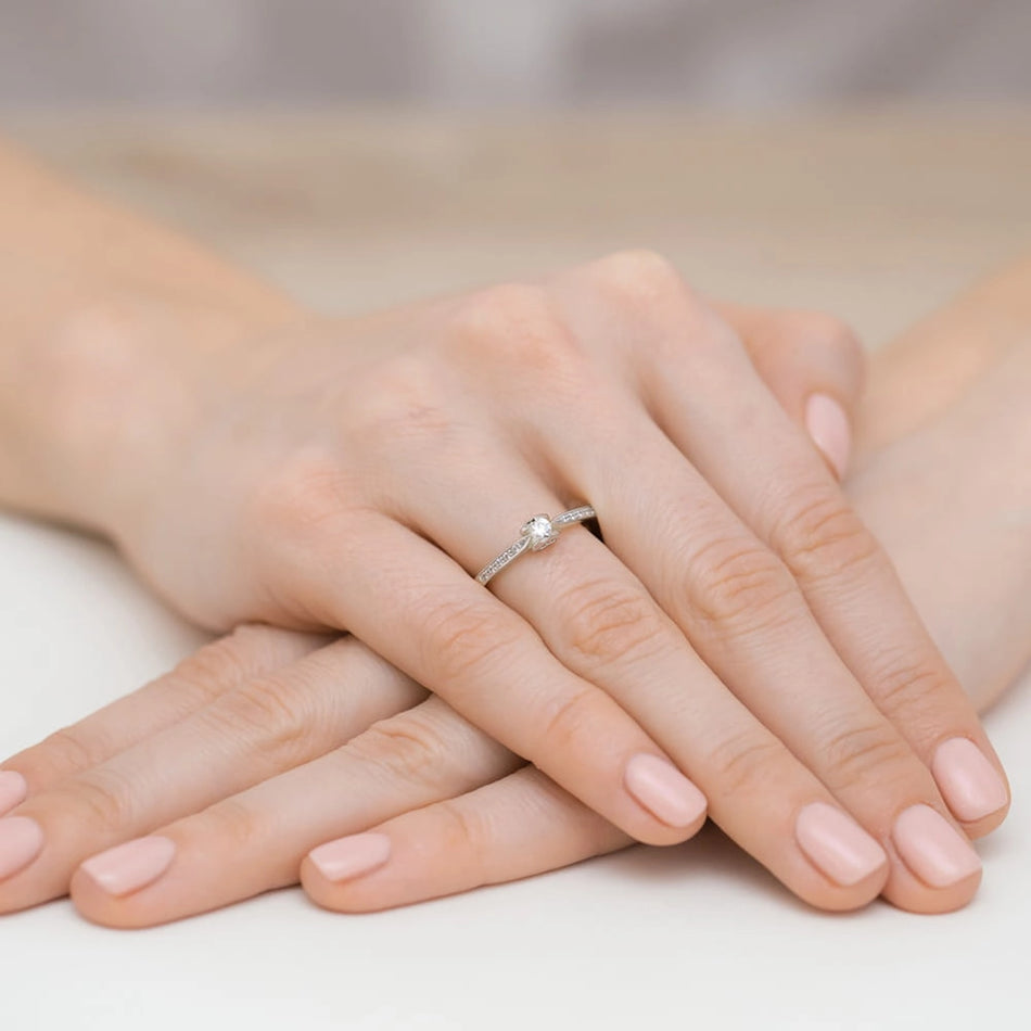 gold-ring-with-0-10ct-and-0-05ct-lab-diamonds-w0435-ldw-01