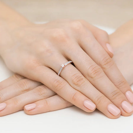 gold-ring-with-0-10ct-and-0-07ct-diamonds-w0459-diw-01