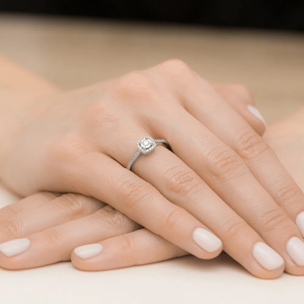 zlatý prsten s diamanty 0,08 ct a 0,13 ct w0462-diw-01