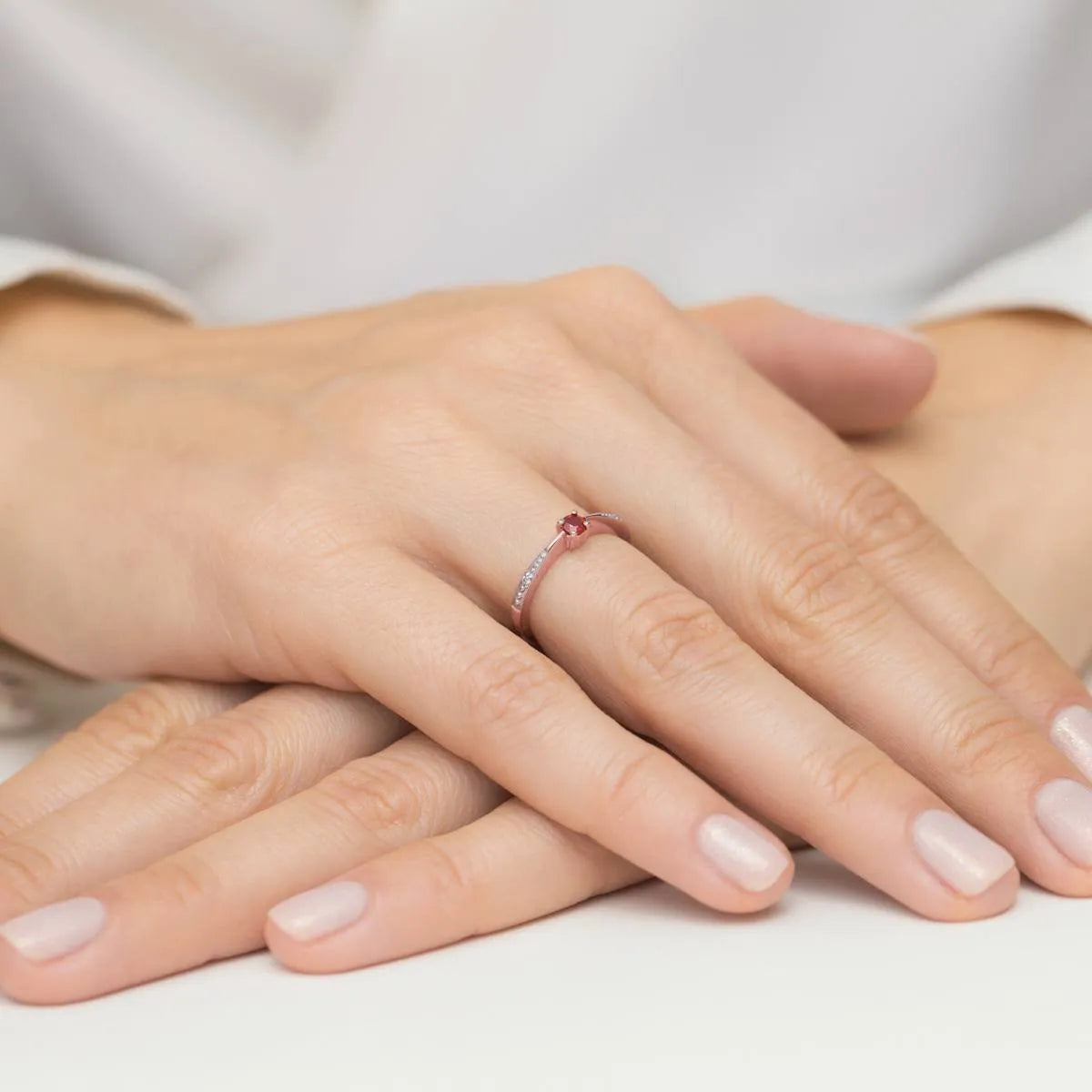 gold-ring-with-0-15ct-ruby-and-0-01ct-diamonds-w0465-rur-01