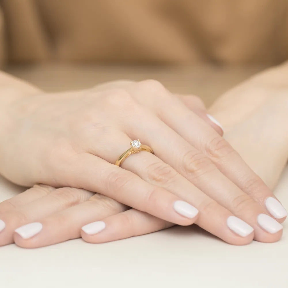 gold-ring-with-0-08ct-diamond-w0475-diw-01