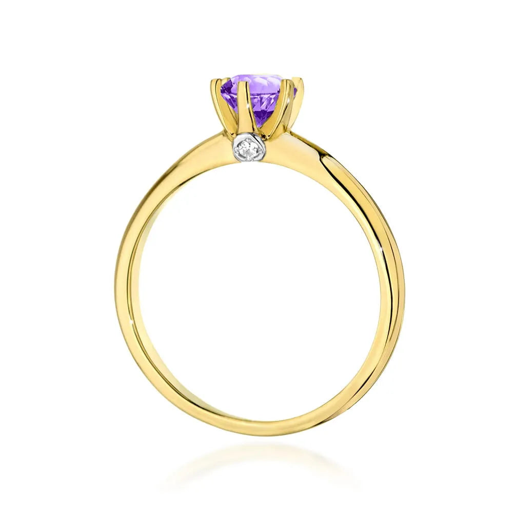 gold-ring-with-amethyst-and-diamonds