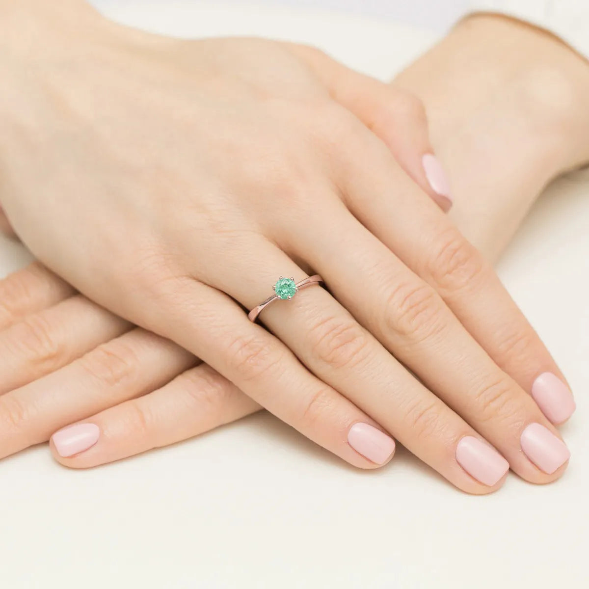 gold-ring-with-0-50ct-emerald-w0563-emg-01