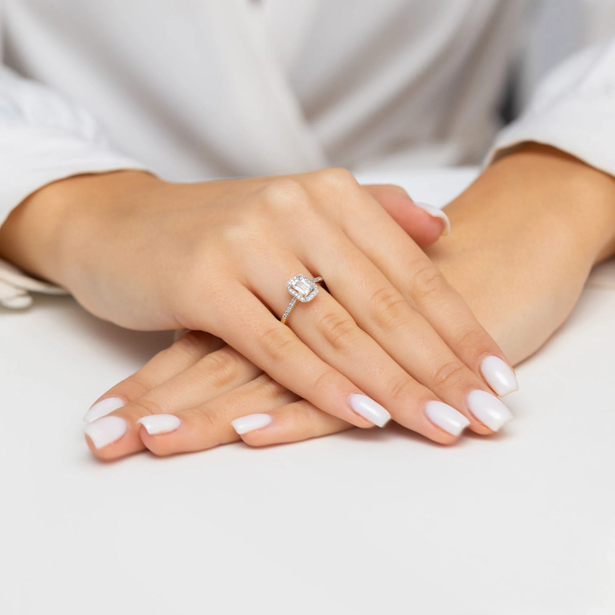 gold-ring-with-0-60ct-and-0-186ct-lab-diamonds-w0575-ldw-01