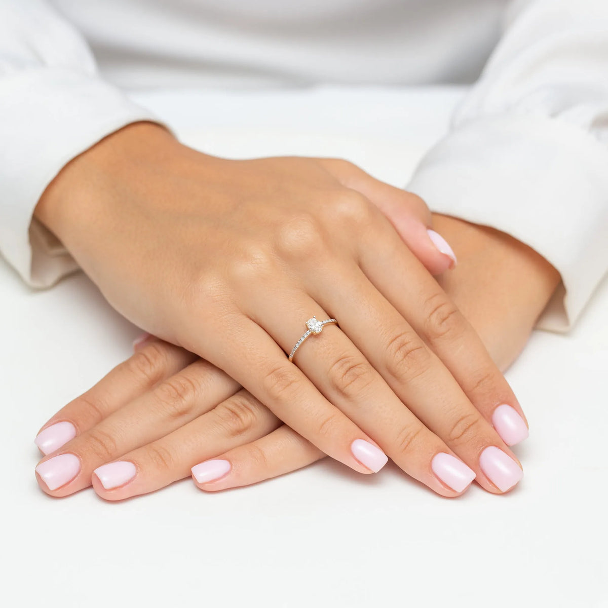 zlatý prsten s 0,30 ct a 0,08 ct laboratorně vytvořenými diamanty w0582-ldw-01