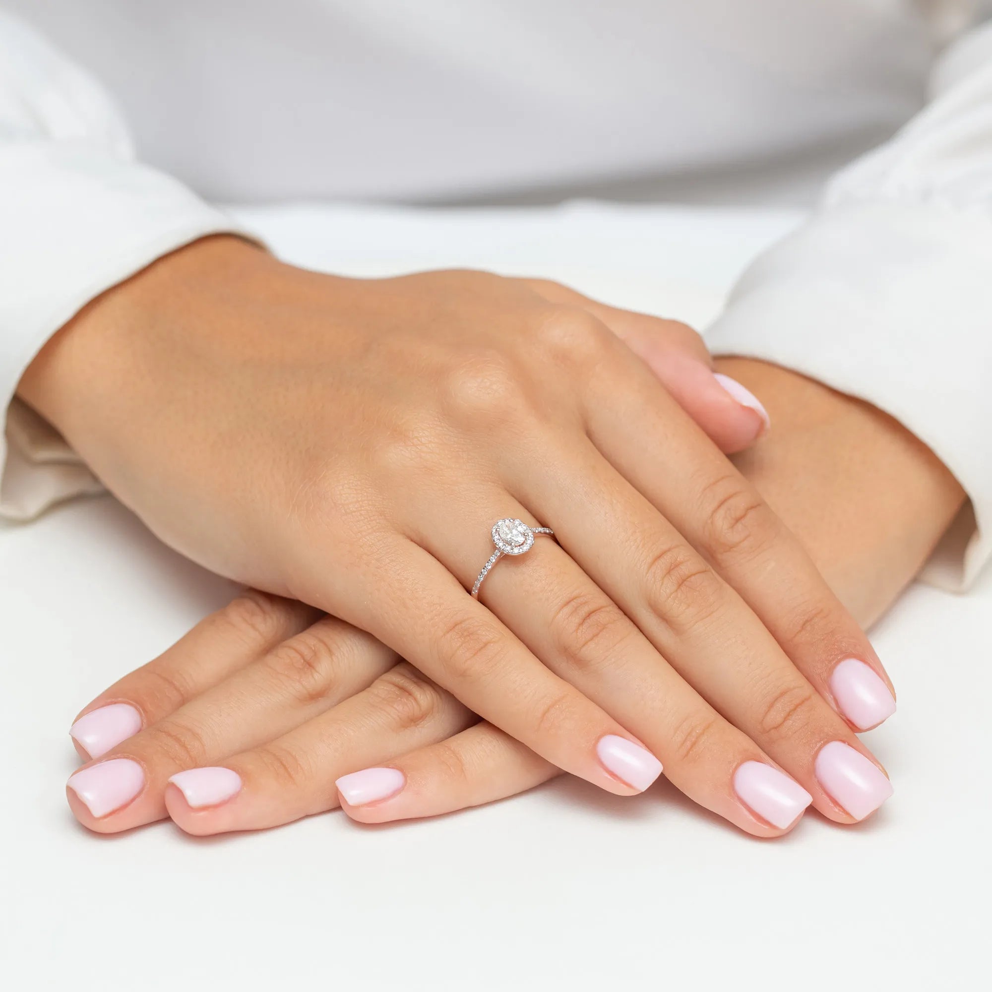 gold-ring-with-0-30ct-and-0-17ct-diamonds-w0584-diw-01