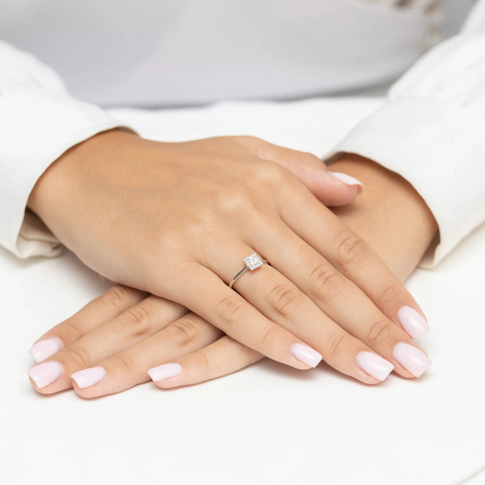 zlatý prsten s diamanty 0,15 ct a 0,08 ct w0590-diw-01