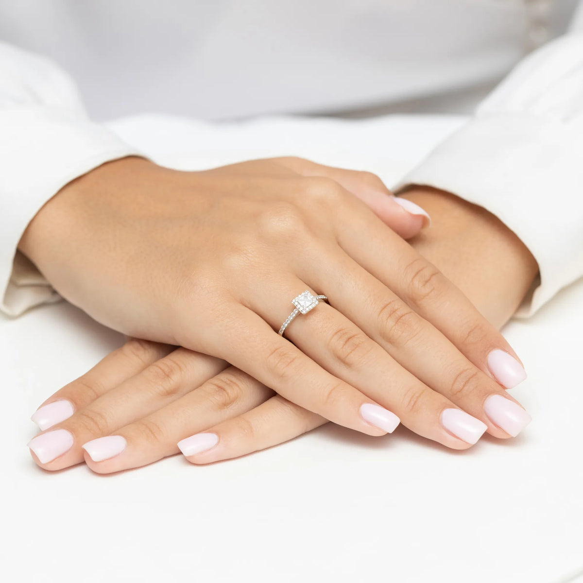 Diamond Engagement Ring in 585 White Gold