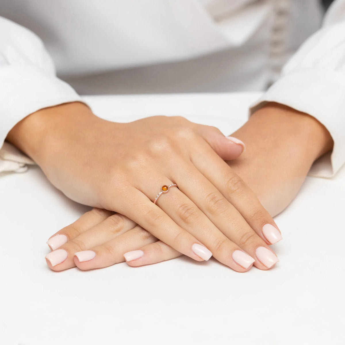 gold-ring-with-0-30ct-yellow-tourmaline-and-0-03ct-diamonds-w0596-tmy-01