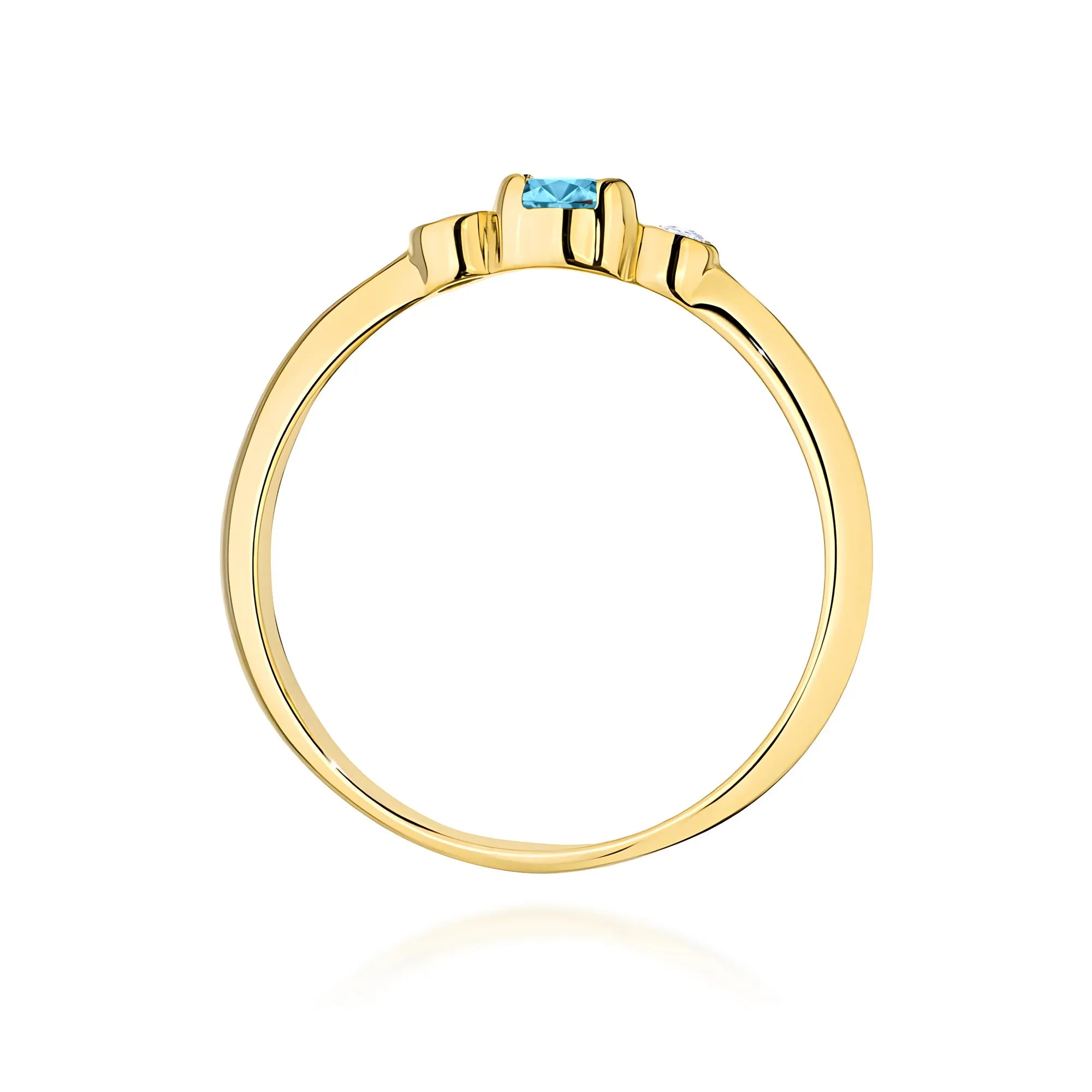 gold-ring-with-0-15ct-topaz-and-0-06ct-diamonds-w0620-tob-01