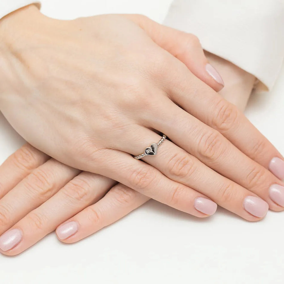 zlatý-prsten-s-diamantem-0-01ct-w0637-diw-01