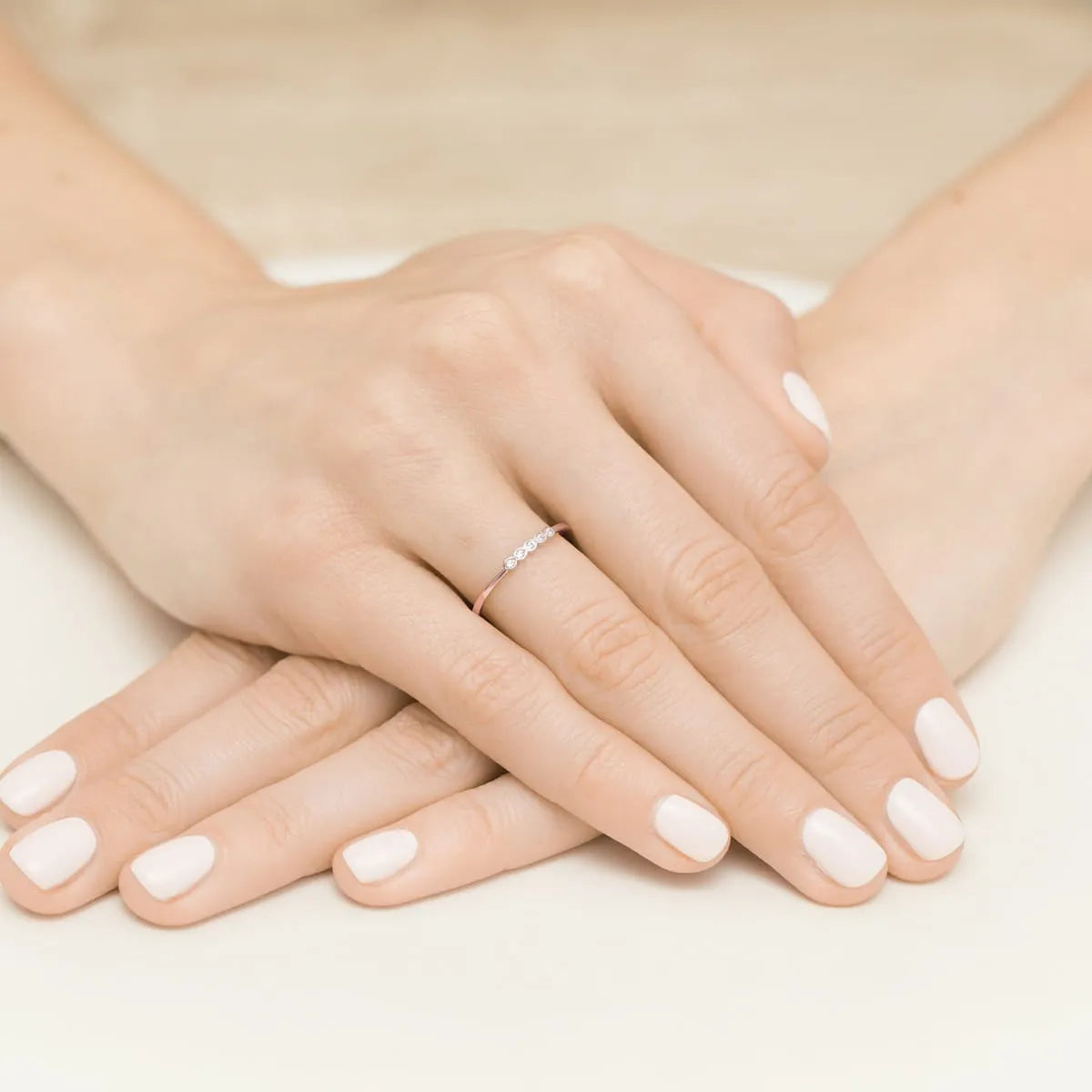 prsten-ze-zlata-s-diamanty-0-043ct-w0638-diw-01