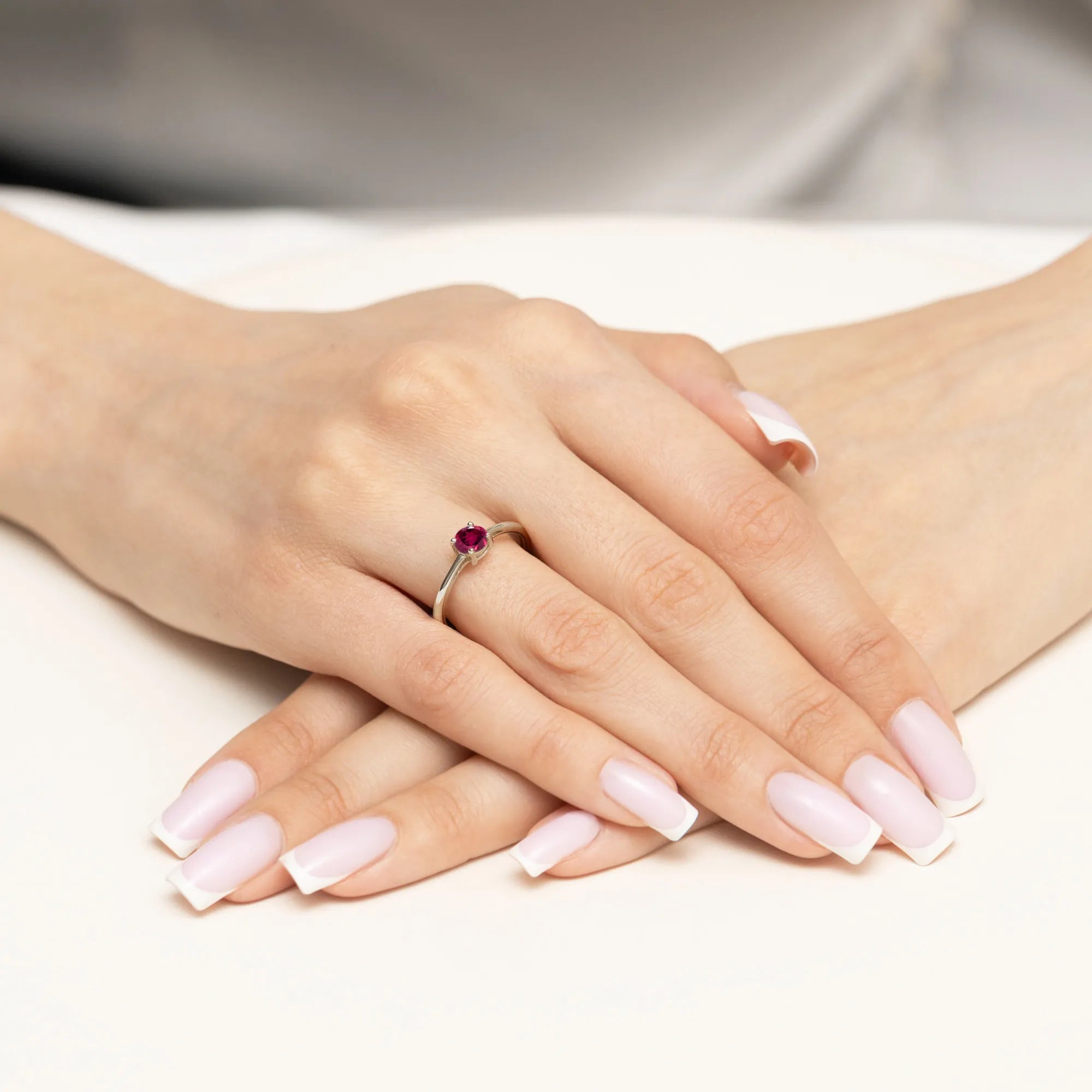 gold-ring-with-0-60ct-rhodolite-w0656-rhr-01