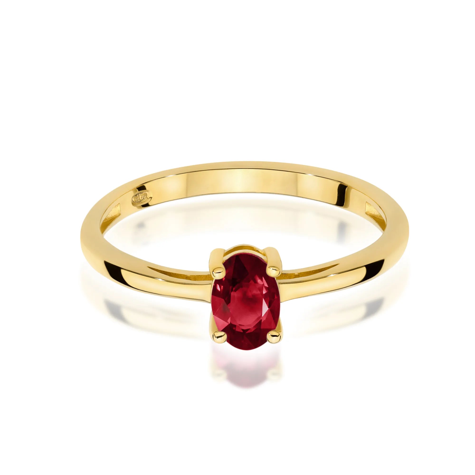 gold-ring-with-0-50ct-garnet-w0685-gar-01