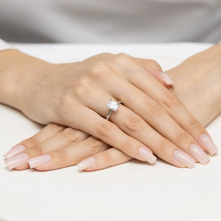 Zásnubní prsten s diamantem Lab-grown v 585 bílém zlatě