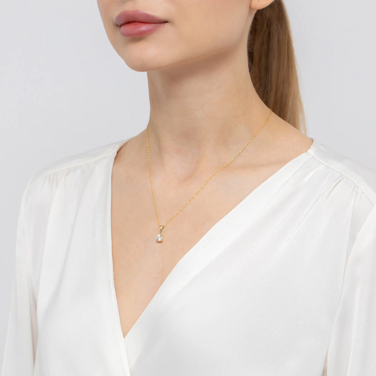 zlatý přívěsek s laboratorními diamanty z0576-ldw-04