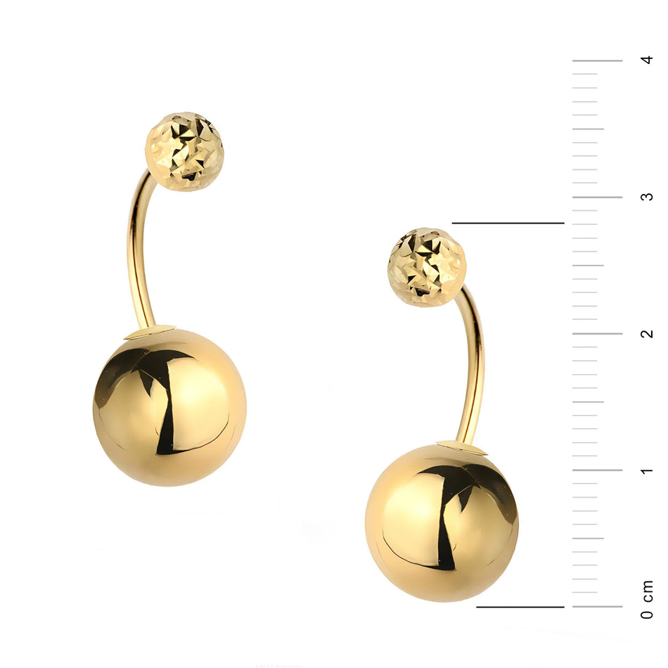 Tyto geometrické náušnice z 14karátového zlata jsou exkluzivním doplňkem. Naše náušnice mají puzetové zapínání. Náušnice jsou zabalené v elegantní krabičce, ideální jako dárek.