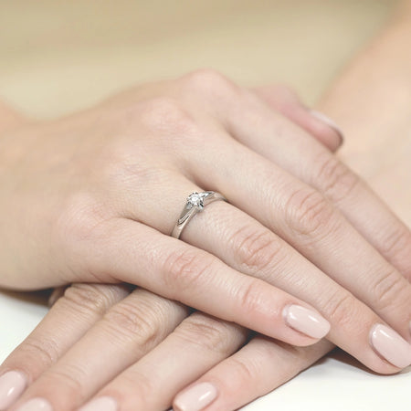 gold-ring-with-0-10ct-diamond-w0088-diw-04